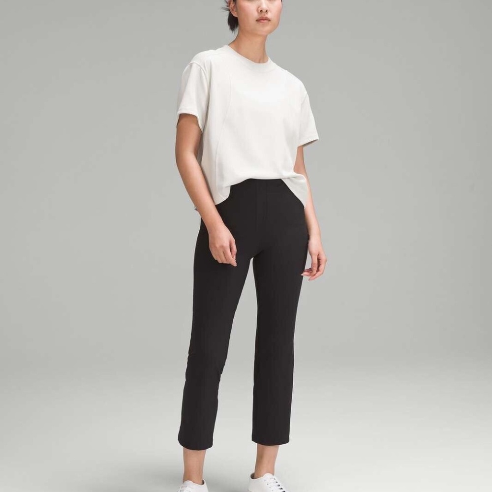 Lululemon Smooth Fit Pull-on High Rise Crop - Navy